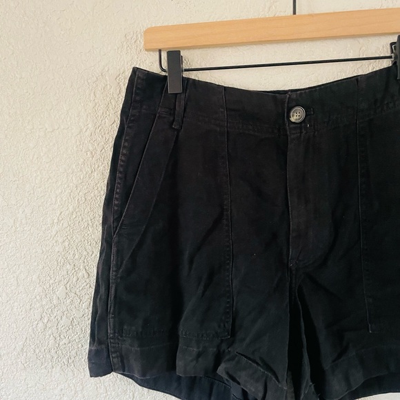 Everlane the Utility Darted Short - Picture 5 of 12